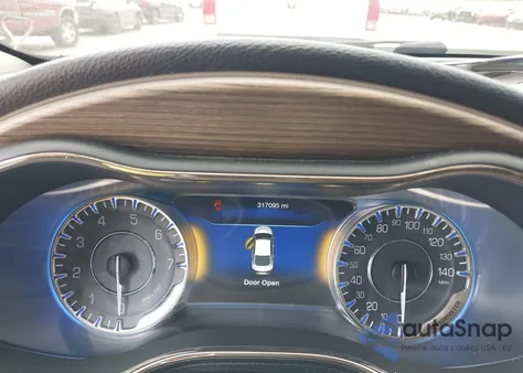 2015 Chrysler 200 C из США, поврежденный, VIN 1C3CCCEG6FN678375